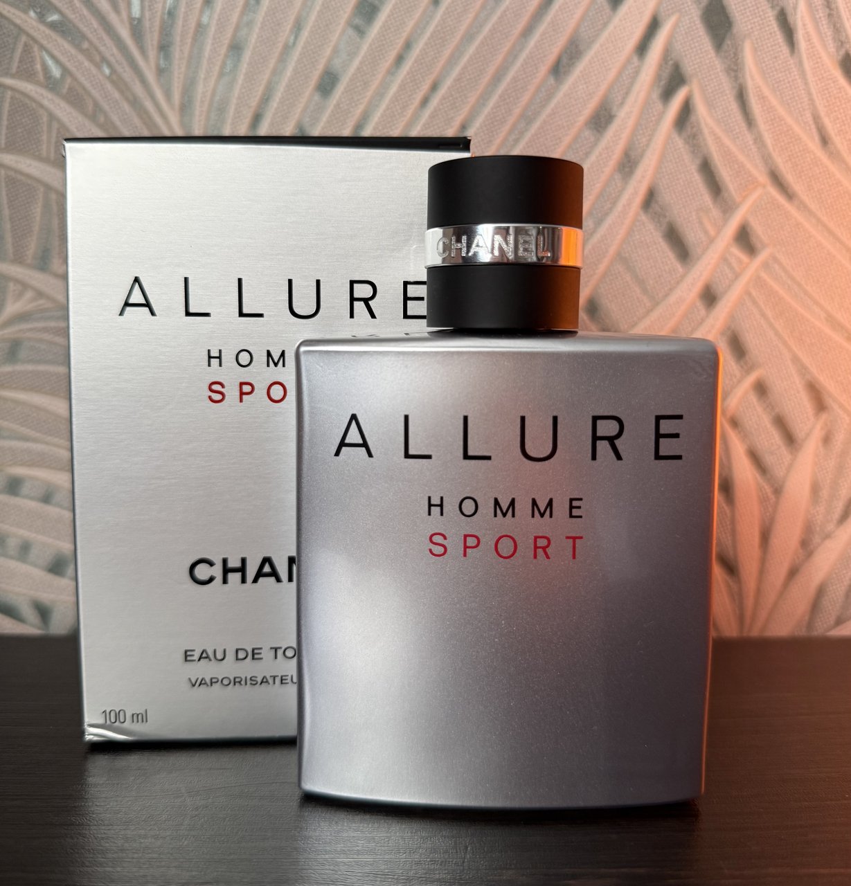 Туалетная вода ALLURE HOMME SPORT с нотами мандарина и кедра